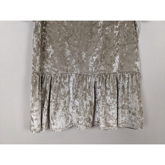 7th Ray‎ short sleeved ruffled hem gray silver top - Picture 4 of 8